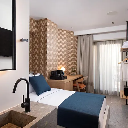 Hotel Naus 4*
