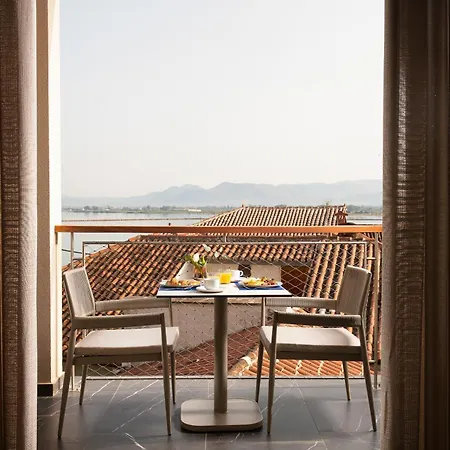 Hotel Naus