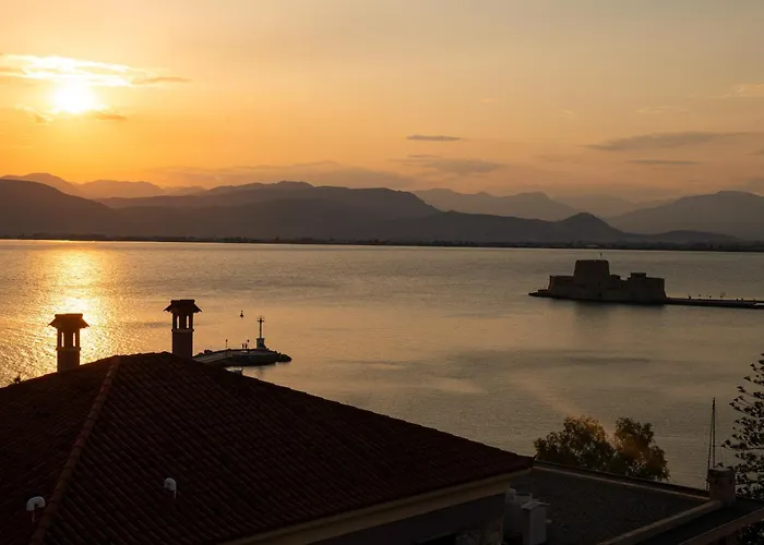 호텔 Naus 나플리오