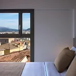 Naus Hotel