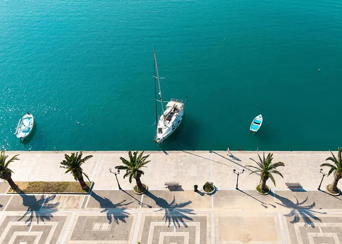 Naus Нафплион